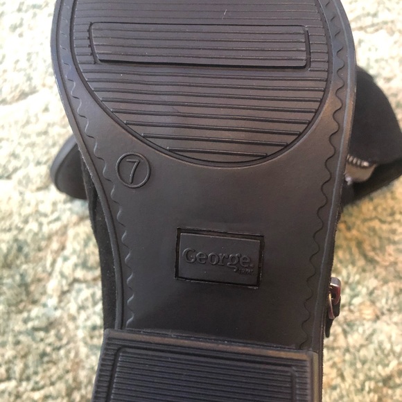 GEORGE • Black Wedges - Picture 5 of 5